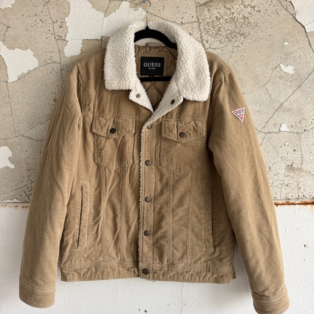 Guess Corduroy Trucker Jacket Sherpa Collar Quilted Lined Tan Khaki Mens Medium